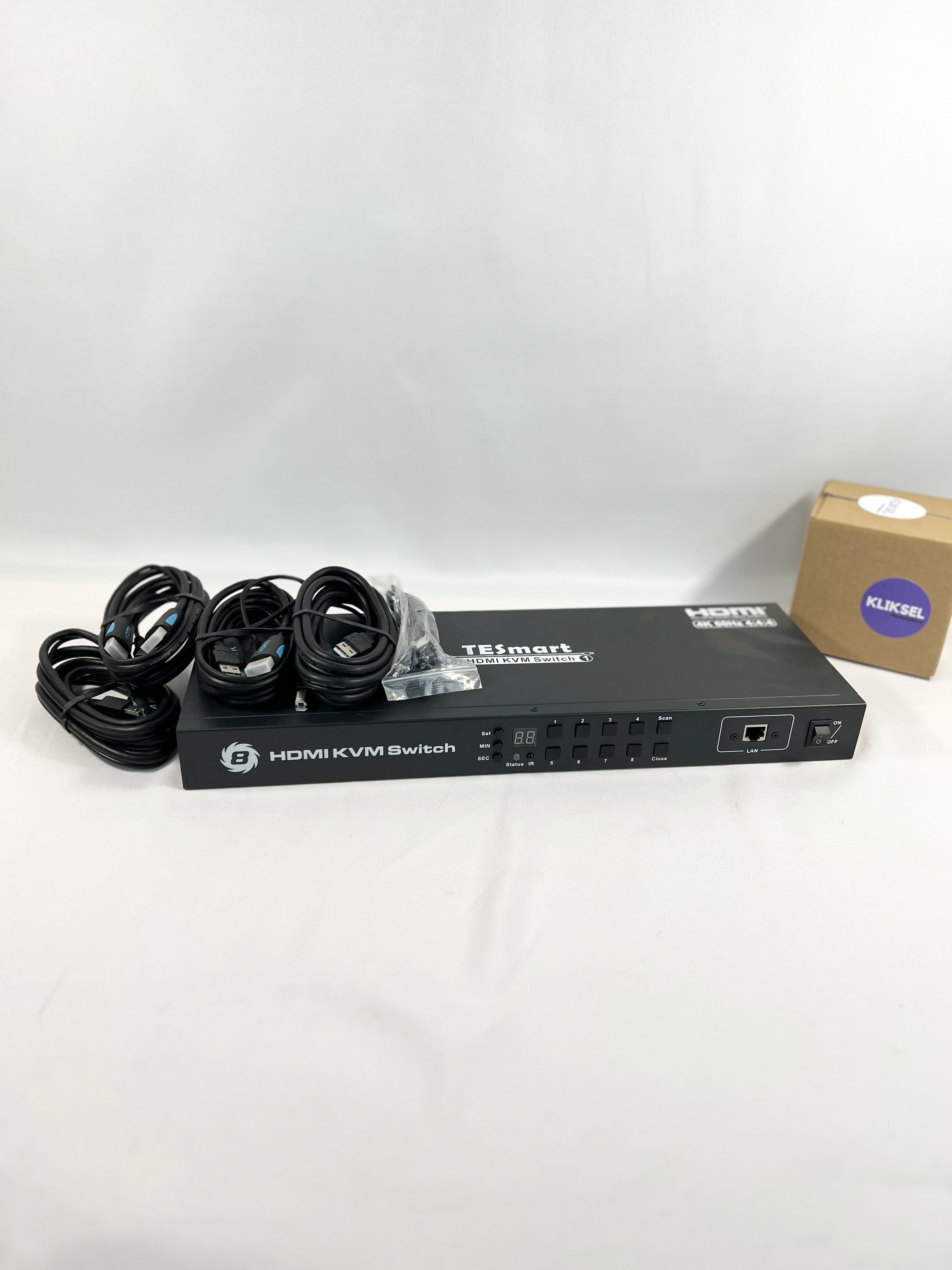 HDMI KVM slēdzis (8 kanāli) TESmart HDMI KVM slēdzis (8 kanāli) TESmart